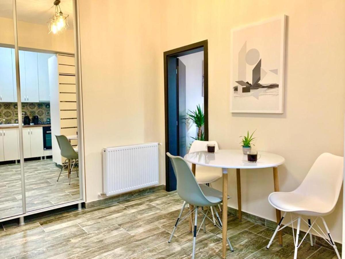 Designed Like Home Apartment Near Palas Mall 雅西 外观 照片