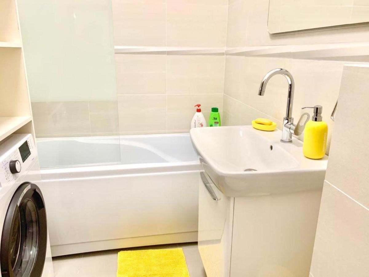 Designed Like Home Apartment Near Palas Mall 雅西 外观 照片
